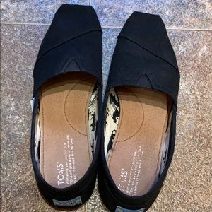 Womens Black Classic Canvas Toms